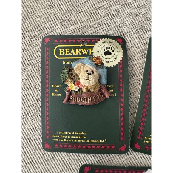 Lot Of 5 Boyd’s Bearwear Pins vintage - Picture 2 of 6